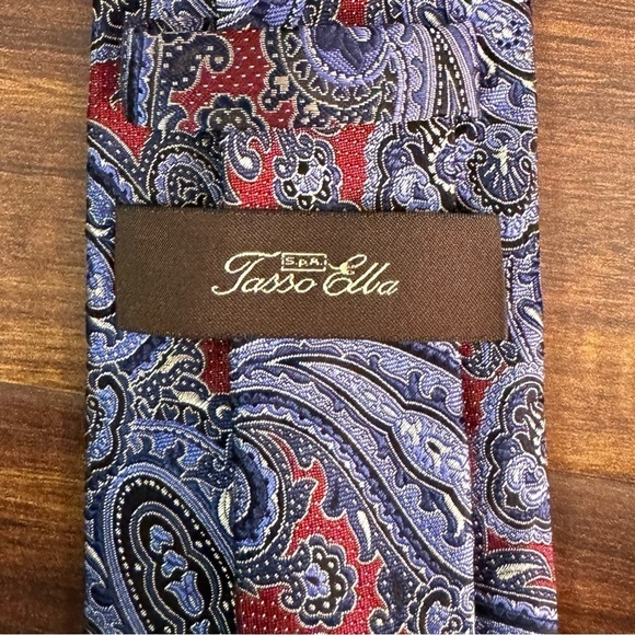 TASSO ELBA 100% Silk Purple On Red  Paisley Necktie - Picture 7 of 10